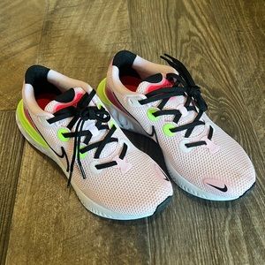 Nike Renew Run Size 9